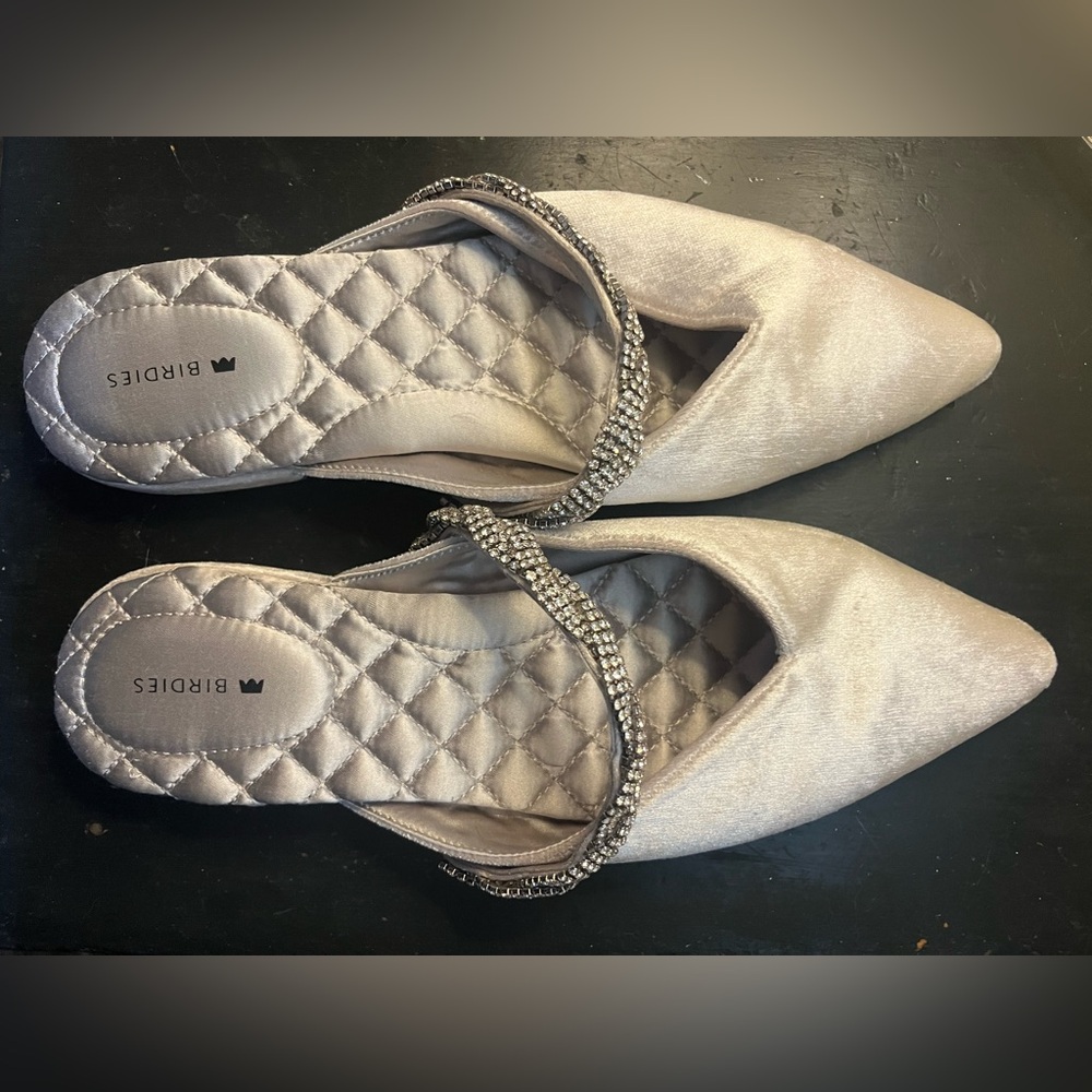 Birdies The Swan Crystal Silver Flats Size 8.5